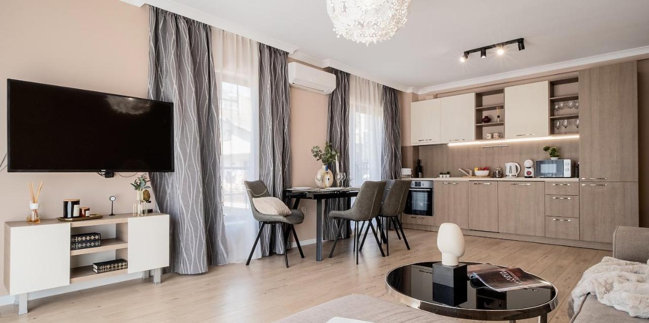 Comfy Luxury Center Apartment Varna Exterior foto