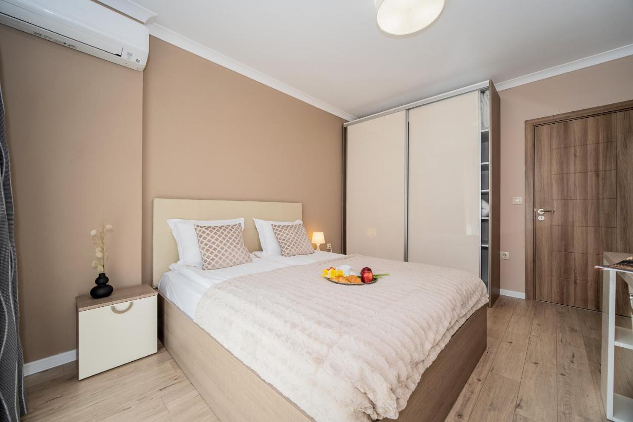 Comfy Luxury Center Apartment Varna Exterior foto