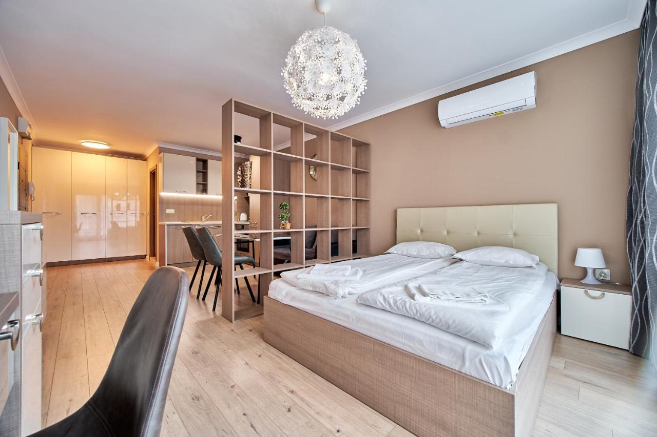 Comfy Luxury Center Apartment Varna Exterior foto